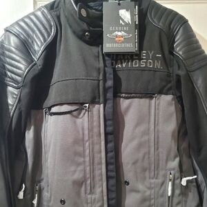 BRAND NEW Harley Jacket Size Large